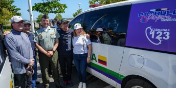 Alcalde Char entrega 55 CAI móviles y refuerza la seguridad en Barranquilla
