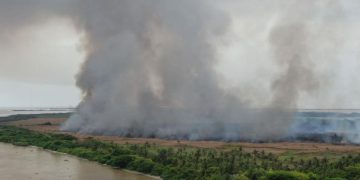 Vuelven las quemas en el Vía Parque Isla Salamanca: denso humo afecta a Barranquilla y el Magdalena