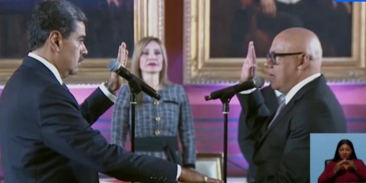 Nicolás Maduro toma posesión como presidente de Venezuela