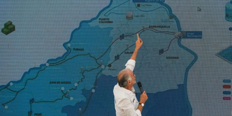 “El Atlántico es el resultado de un modelo de estado socialdemócrata que busca reducir pobreza”: Verano en encuentro con sectores clave del departamento