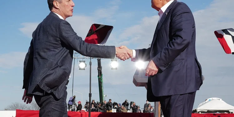 Bernie Moreno asegura que Donald Trump trabajará con Nicolás Maduro a pesar de las críticas internacionales