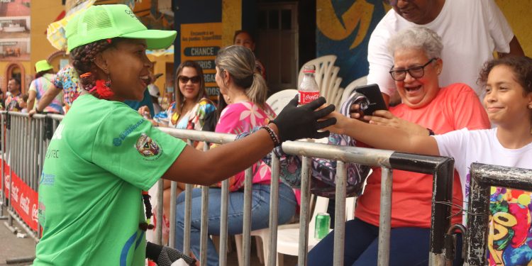 Barranquilla reafirma su compromiso medioambiental con la estrategia ‘Carnaval Sostenible’ 2025