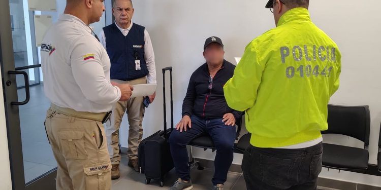 Capturan en el Aeropuerto Internacional Ernesto Cortissoz a hombre requerido por narcotráfico en EE.UU.