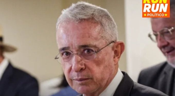 Venezuela declara a Álvaro Uribe “enemigo público” y él responde reafirmando su apoyo al pueblo venezolano