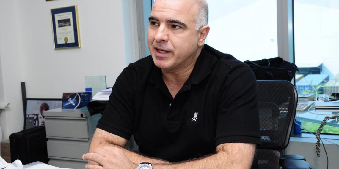 Christian Daes sobre la no llegada de James: “Hicimos de todo, lo intentamos todo”