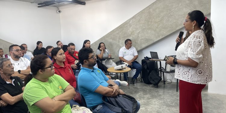 Alcaldía establece acciones para la transformación social de los recicladores de oficio