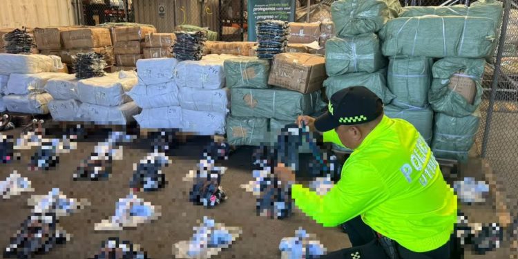 Incautan casi $600 millones en mercancía de contrabando en Cartagena