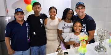 “En el 2025 muchas familias barranquilleras tendrán sus casas renovadas”: alcalde Char 