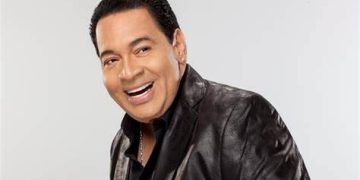 Tito Nieves anuncia su retiro con una gira mundial para celebrar 50 años de carrera