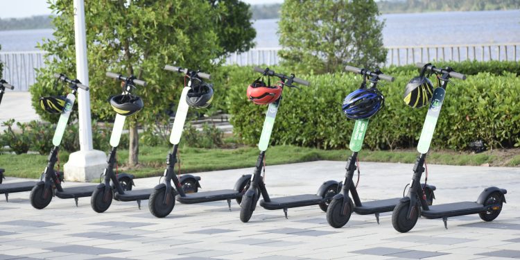 Tres operadores autorizados serán los encargados de ofrecer el servicio de patinetas en el Gran Malecón