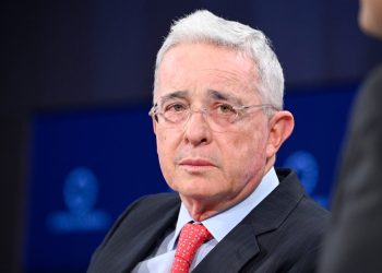 Uribe vincula masacres en Catatumbo con el régimen de Venezuela y pide intervención internacional