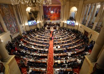 Oposición carga contra el gobierno por posible asistencia a posesión de Maduro