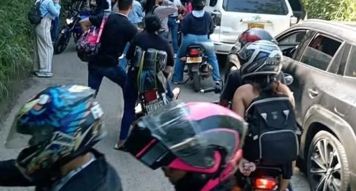 Alerta por posible artefacto explosivo en la vía Cúcuta-Santiago