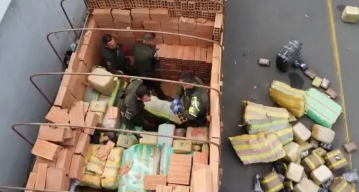 Incautan 3,2 toneladas de marihuana en operativo en el Valle del Cauca