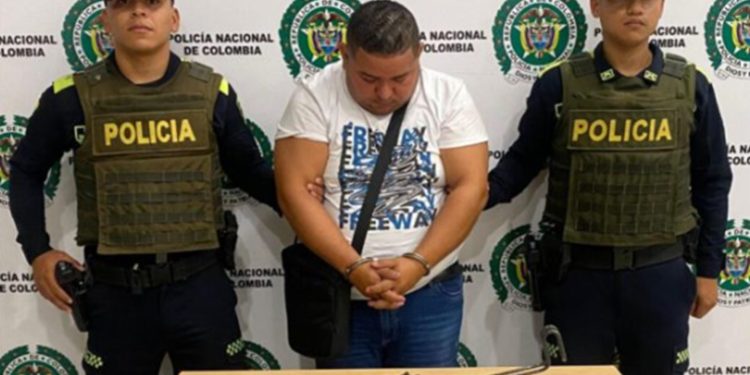 Capturado hombre con subametralladora en pleno Año Nuevo en Riohacha