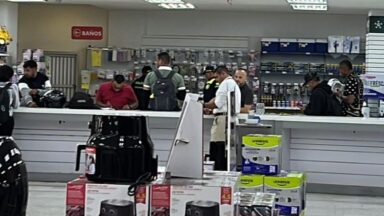 Encuentran a hombre sin vida en baño de supermercado en Barranquilla