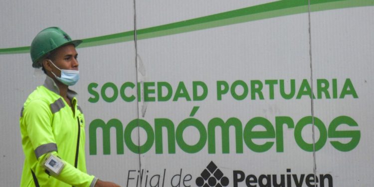 Venta de Monómeros podría afectar gravemente la economía colombiana, según Colombia Risk Analysis