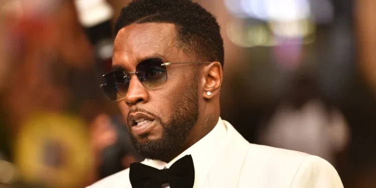 Diddy demanda a NBC por documental que lo vincula con la muerte de su expareja