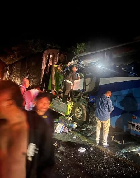 Tres muertos y más de 26 heridos en accidente de tránsito en Guachaca