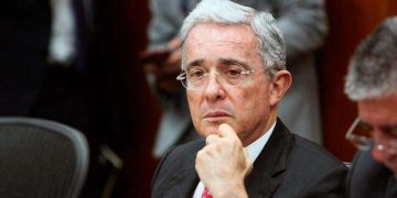 Tribunal de Bogotá suspende juicio contra Álvaro Uribe Vélez