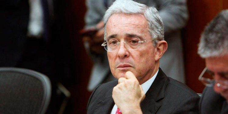 Tribunal de Bogotá suspende juicio contra Álvaro Uribe Vélez