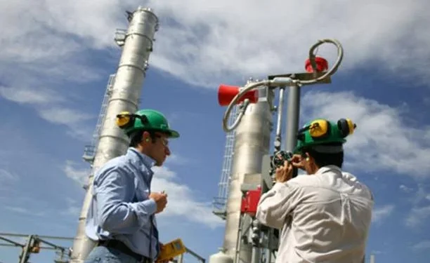 Gasnova denuncia suspensión de subsidios al gas en cilindro, afectando a miles de familias