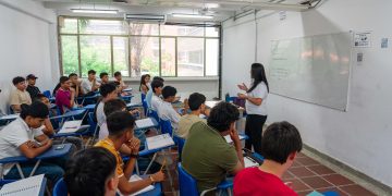 Uniatlántico inicia sus clases para el semestre 2025-1 con el histórico comienzo de su programa de Medicina