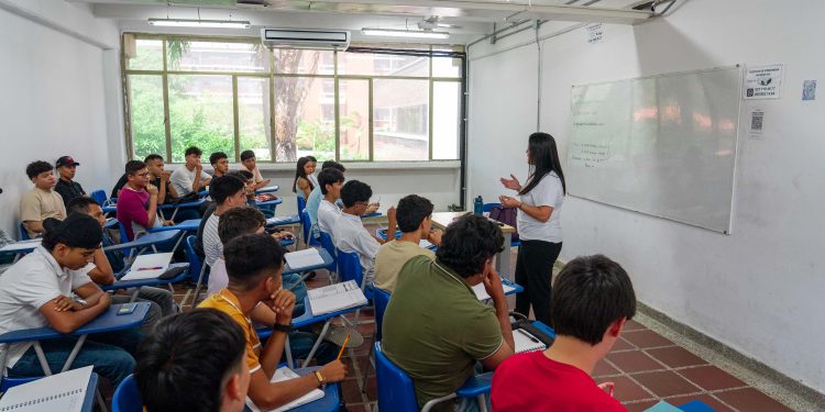 Uniatlántico inicia sus clases para el semestre 2025-1 con el histórico comienzo de su programa de Medicina