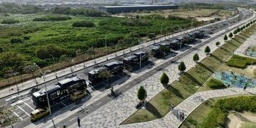 Transmetro recibe 15 nuevos buses y anuncia la llegada de 25 más para modernizar su flota