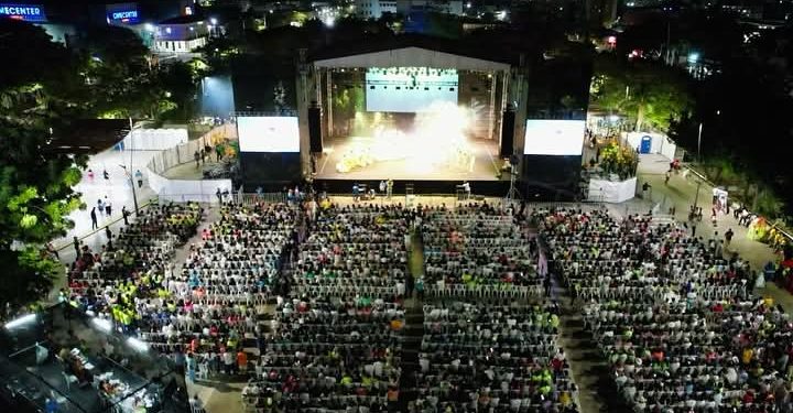 Todo un éxito el derroche de talento que se vivió en la Plaza de la Paz: “Fiesta de Comparsas 2025”