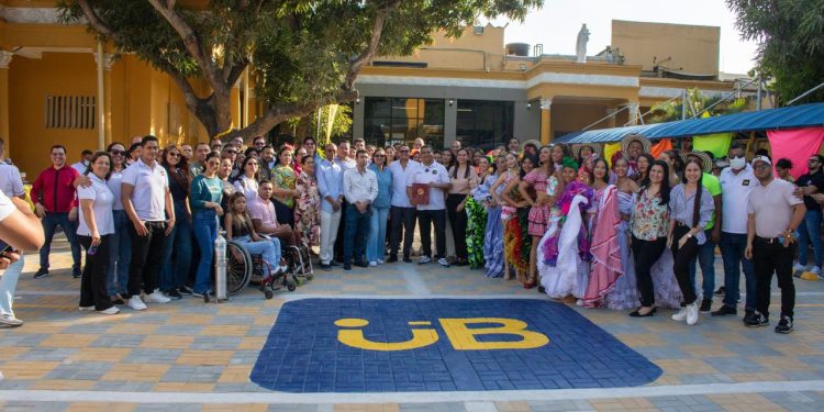 “Estudiantes de la UniBarranquilla realizarán pasantías de investigación en Harvard”: Alcalde Char