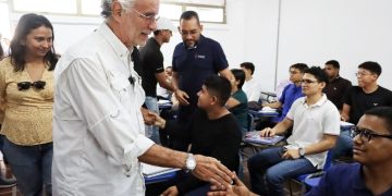 Gobernador Eduardo Verano dio la bienvenida a la primera cohorte de Medicina de Uniatlántico