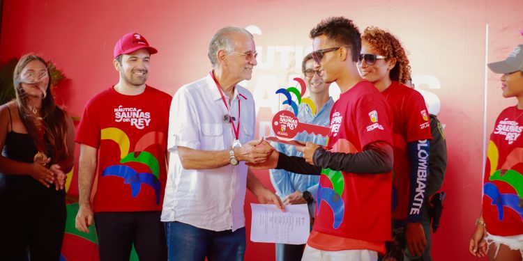 Gobernador Eduardo Verano entrega llaves de ‘Náutica Salinas del Rey