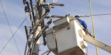 Instalación de nuevas redes eléctricas en el sector de Villa Campestre