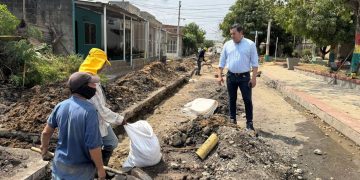 En un 75% avanzan obras de reparcheo en la calle 13 del barrio La Magdalena, en Malambo