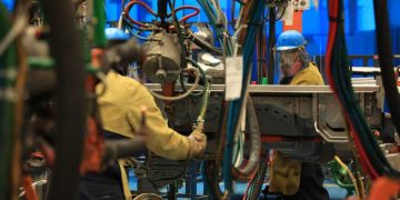 Producción industrial en Colombia cayó un 1,7 % en 2024