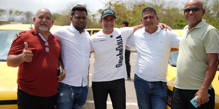 Alcalde Char entrega nuevos vehículos con el programa ‘TaxiChévere’ y ratifica línea de créditos para reparar propios