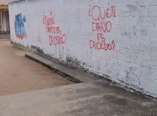 Misteriosos letreros generan intriga en Barranquilla: “¿De qué se trata?”