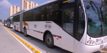 Transmetro ajusta rutas por montaje de palcos en la Vía 40
