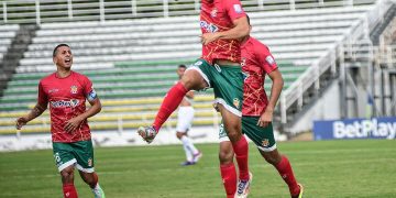 Stiwart Acuña brilla con doblete en el triunfo de Barranquilla FC 