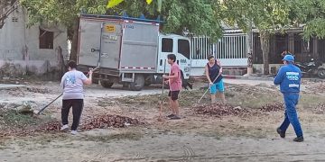 Recuperación de la cancha del barrio El Edén: una jornada de trabajo conjunto entre la comunidad y Triple A
