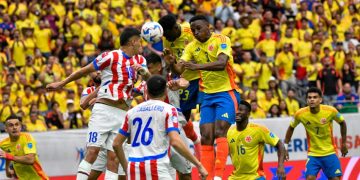 Carlos Cuesta y Jhon Durán, las novedades en la alineación de Colombia ante Paraguay