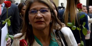 Solicitan a la JEP vincular a Sandra Ramírez por crímenes de violencia sexual en las FARC