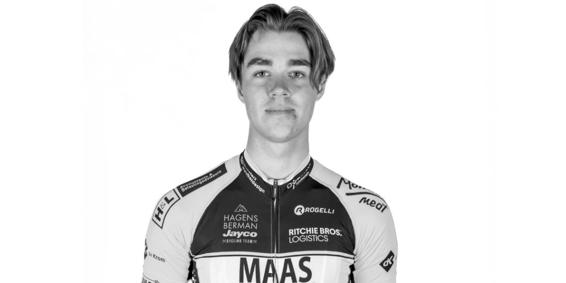 Tragedia en el ciclismo: Beau van Izerloo falleció tras ser arrollado por un camión en plena competencia