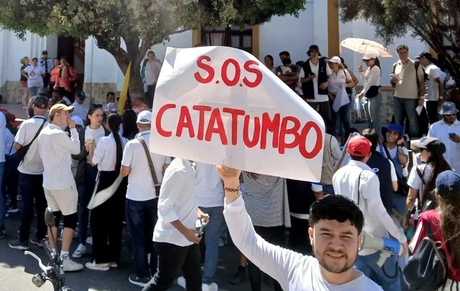 OCHA alerta sobre crisis humanitaria en Colombia: más de 695.000 personas afectadas en dos meses