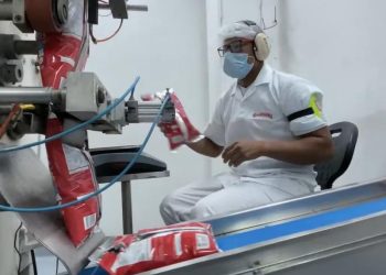 SuperSolidaria interviene Coolechera ante grave crisis financiera y caída de activos