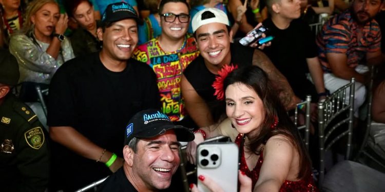 Barranquilla dio la bienvenida a sus Reyes del Carnaval 2025 con una espectacular Coronación