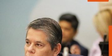 Senador Zabarain califica de ‘suicidio político’ la decisión de Petro de iniciar una nueva campaña