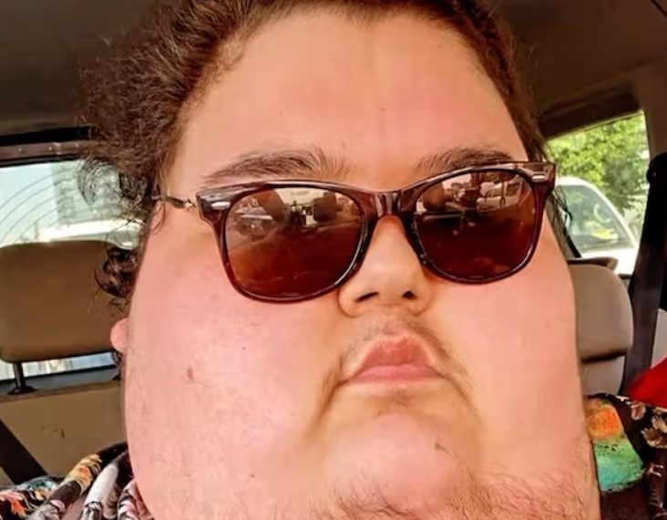 Falleció Efecan Kültür, influencer turco de 24 años conocido por sus retos de comida