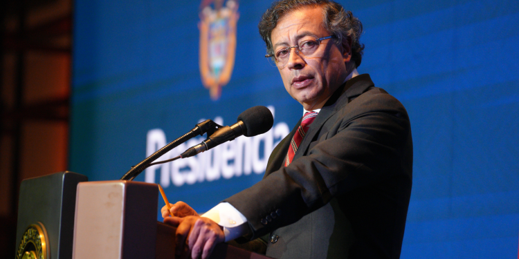 Liderazgo del ‘No’ en la consulta popular de Petro: primer bloque político formado